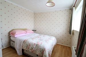 Bedroom- click for photo gallery